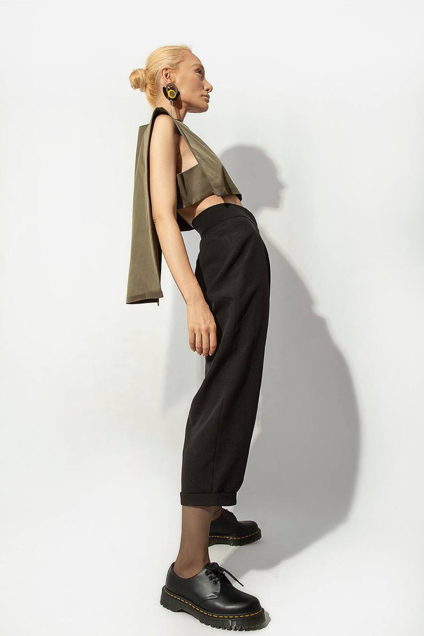 Black Super Pleated Trousers